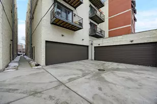 4226 S Ellis Ave, Chicago, IL 60653 - Photo 13