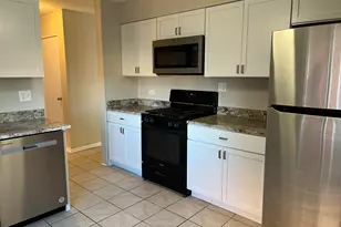 4864 Carol St, Skokie, IL 60077 - Photo 9