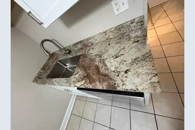 4864 Carol Street #D, Skokie, IL 60077 - Photo 15