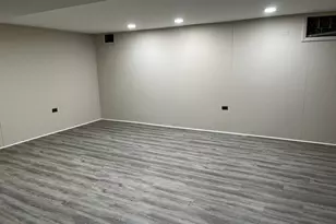 4864 Carol St, Skokie, IL 60077 - Photo 37