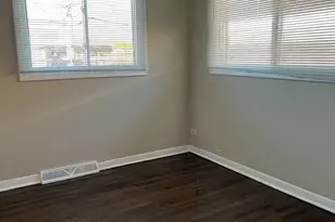 4864 Carol St, Skokie, IL 60077 - Photo 29