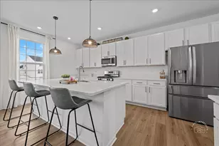 1165 Marlisle Dr, Hampshire, IL 60140 - Photo 9