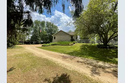 3197 S Baileyville Road, Freeport, IL 61032 - Photo 7