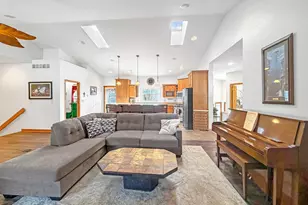 3197 S Baileyville Rd, Freeport, IL 61032 - Photo 25