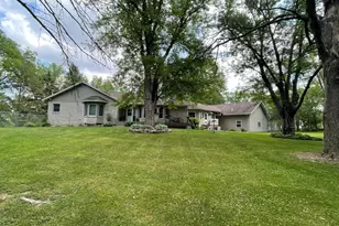 3197 S Baileyville Rd, Freeport, IL 61032 - Photo 11