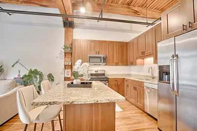 770 W Gladys Avenue #302, Chicago, IL 60661 - Photo 3