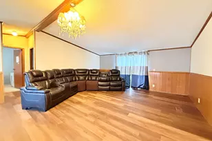 410 W Mable St, Harrisburg, IL 62946 - Photo 3