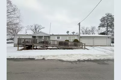 410 W Mable Street, Harrisburg, IL 62946 - Photo 1