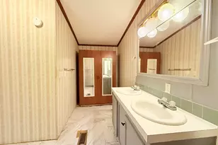 410 W Mable St, Harrisburg, IL 62946 - Photo 11