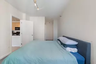 330 W Grand Ave, Chicago, IL 60654 - Photo 11