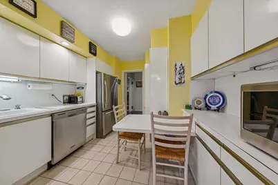 1440 N State Street #21B, Chicago, IL 60610 - Photo 11