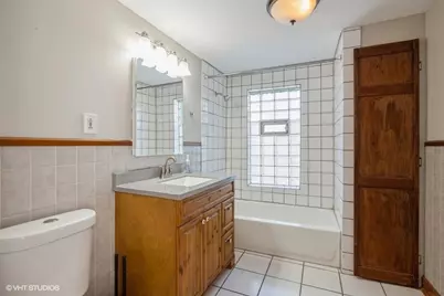 115 E Naperville Road, Westmont, IL 60559 - Photo 7