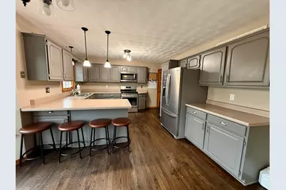 10151 E Hickory Ridge Drive, Rochelle, IL 61068 - Photo 9