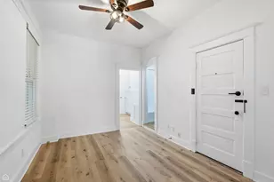 107 1/2 Dean St, Woodstock, IL 60098 - Photo 5