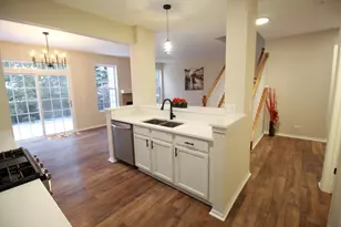 1947 W Crestview Circle, Romeoville, IL 60446 - Photo 3