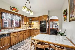 2842 N 74th Ct, Elmwood Park, IL 60707 - Photo 5