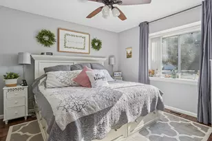 2307 Woodview Ln, Naperville, IL 60565 - Photo 11