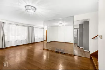 7218 W 110th Place, Worth, IL 60482 - Photo 3