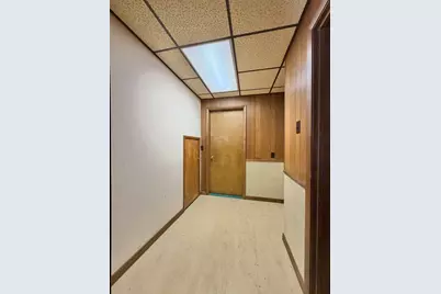 319-321 W. Locust Street, Fairbury, IL 61739 - Photo 13