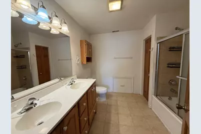 719 Surrey Drive, Streamwood, IL 60107 - Photo 15