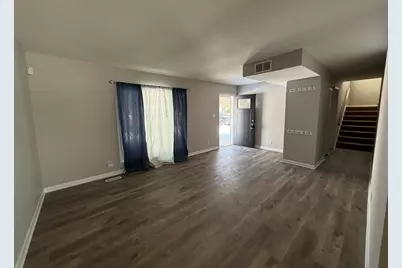 719 Surrey Drive, Streamwood, IL 60107 - Photo 3