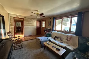 624 W Lincolnway Rd, Morrison, IL 61270 - Photo 5