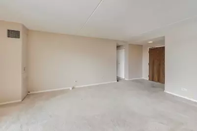 6340 Americana Drive #701, Willowbrook, IL 60527 - Photo 5