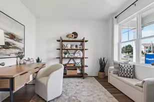 285 Snowdrop Ln, Elgin, IL 60124 - Photo 3