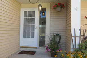 734 Colorado Ct, Carol Stream, IL 60188 - Photo 1