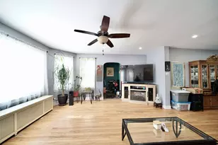 3104 N 76th Ct, Elmwood Park, IL 60707 - Photo 3