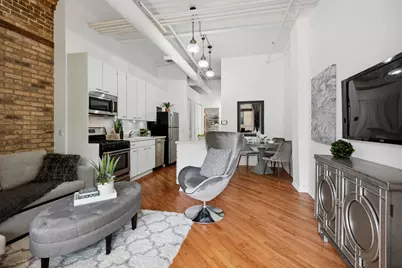 601 Linden Place #219, Evanston, IL 60202 - Photo 3