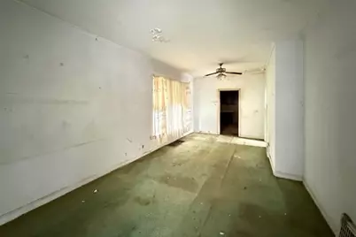 323 W 104th Place, Chicago, IL 60628 - Photo 3