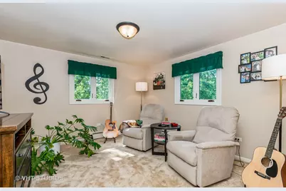 7820 Forestview Drive, Orland Park, IL 60462 - Photo 13