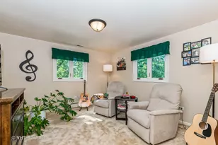 7820 Forestview Dr, Orland Park, IL 60462 - Photo 13