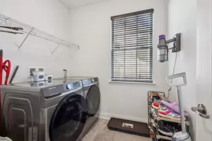 1842 Coralito Ln, Elgin, IL 60124 - Photo 17