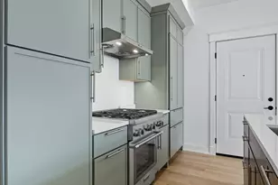 2471 N Clybourn Ave, Chicago, IL 60614 - Photo 3