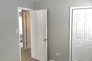 147 E Maple Dr, Glenwood, IL 60425 - Photo 7