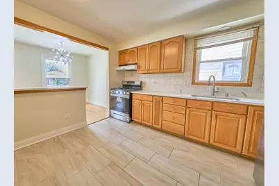 18207 Ravisloe Terrace, Country Club Hills, IL 60478 - Photo 5