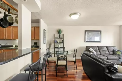 30 E Huron Street #5410, Chicago, IL 60611 - Photo 21