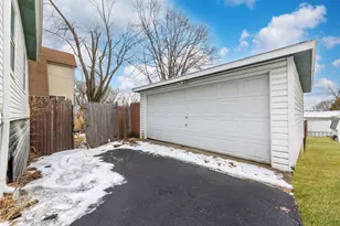 900 Croghan Ave, Joliet, IL 60436 - Photo 27