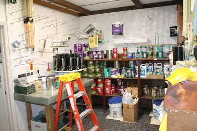 325 W Elm Street, Sycamore, IL 60178 - Photo 9