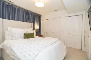 1120 W Oakdale Ave, Chicago, IL 60657 - Photo 17