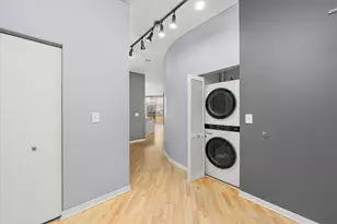 1600 S Indiana Ave, Chicago, IL 60616 - Photo 17