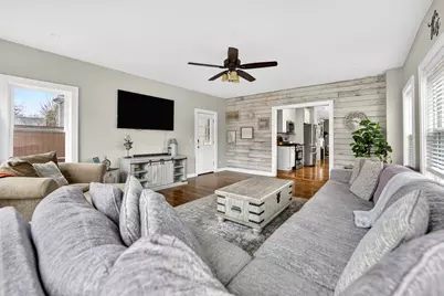 371 S Madison Street, Oswego, IL 60543 - Photo 15