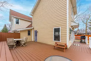 371 S Madison St, Oswego, IL 60543 - Photo 33