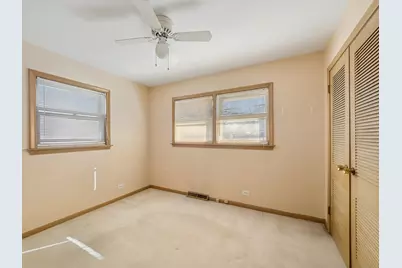 1215 W Sigwalt Street, Arlington Heights, IL 60005 - Photo 11