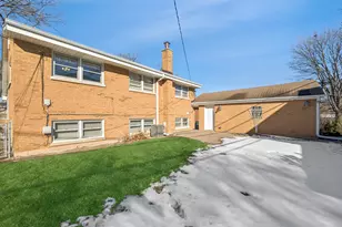 1215 W Sigwalt St, Arlington Heights, IL 60005 - Photo 23