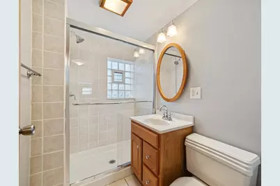 1215 W Sigwalt Street, Arlington Heights, IL 60005 - Photo 17