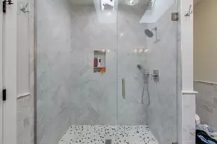 8511 Mango Ave, Morton Grove, IL 60053 - Photo 19