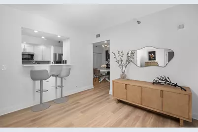 55 W Delaware Place #614, Chicago, IL 60610 - Photo 7
